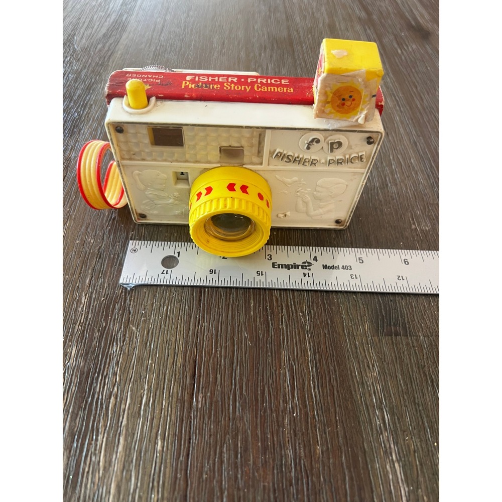 Vintage 1967 Fisher Price Picture Story Camera 784 Toy with Flash Cube